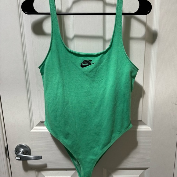 Green Nike bodysuit SOLD OUT everywhere - Picture 3 of 5